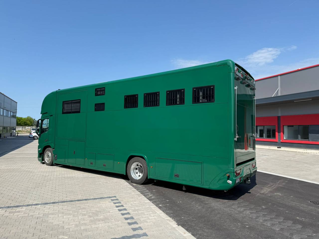 Camion per Cavalli HTI VOLVO FM 500 HTI PROFESSIONAL 5 2026 Nuovo