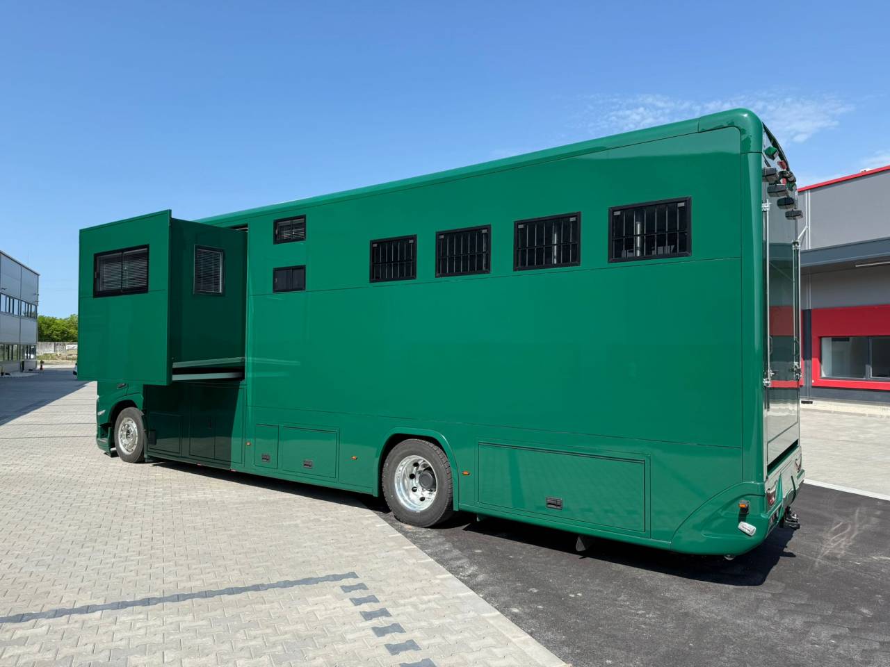 Camion per Cavalli HTI VOLVO FM 500 HTI PROFESSIONAL 5 2026 Nuovo