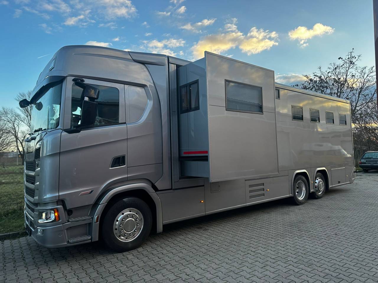 Camion per Cavalli HTI SCANIA S460 HTI PROFESSIONAL 7 2026 Nuovo
