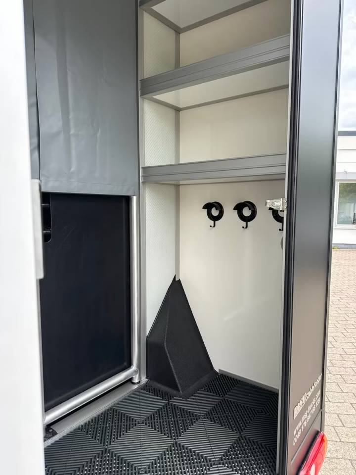 Van per Cavalli Renault RENAULT MASTER 170 MSG STALLION LIGHT AUTOMATIQUE 2026 Nuovo