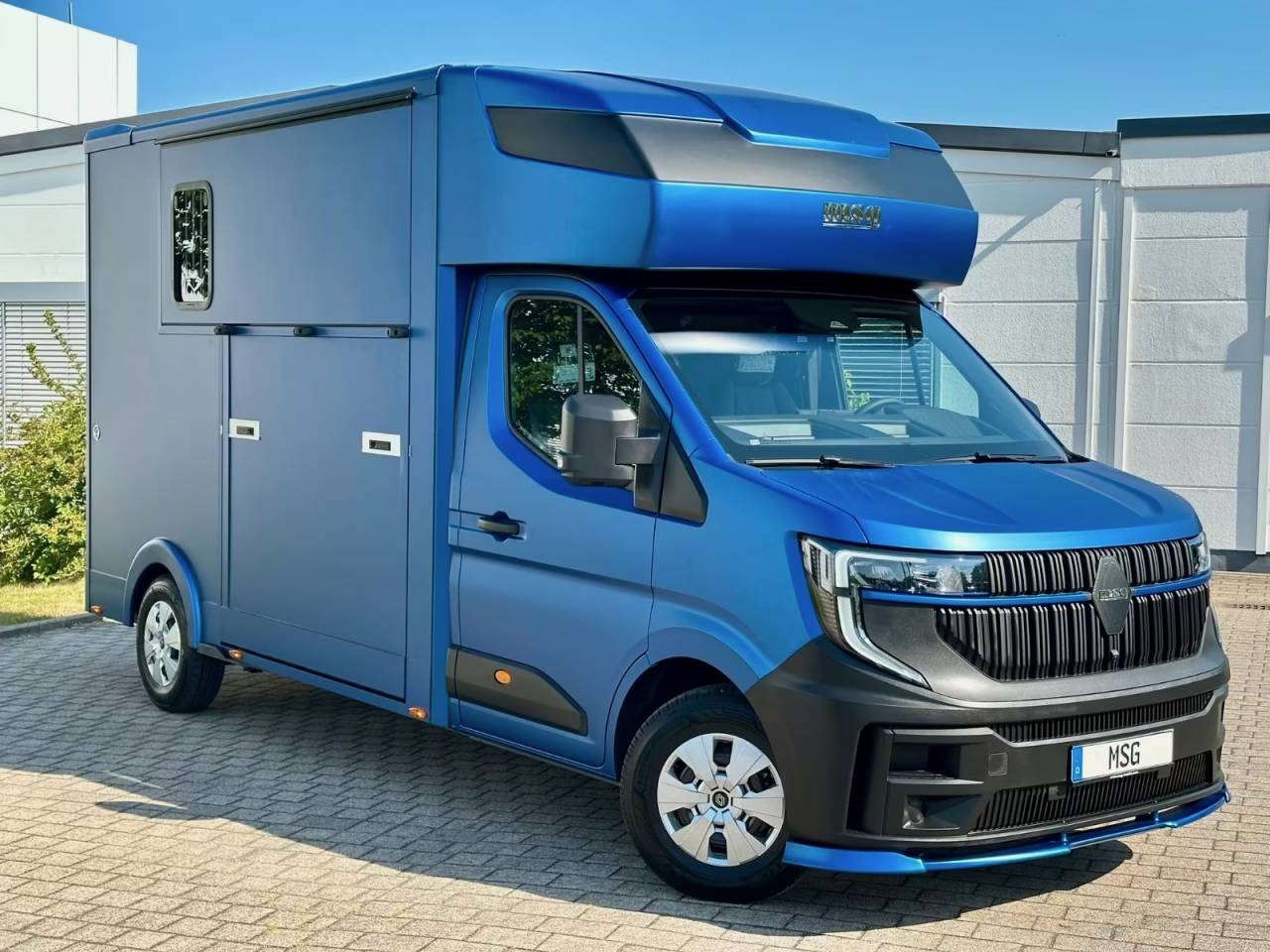 Van per Cavalli Renault RENAULT MASTER 170 MSG STALLION LIGHT AUTOMATIQUE 2026 Nuovo