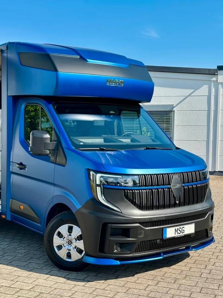 Van per Cavalli Renault RENAULT MASTER 170 MSG STALLION LIGHT AUTOMATIQUE 2026 Nuovo