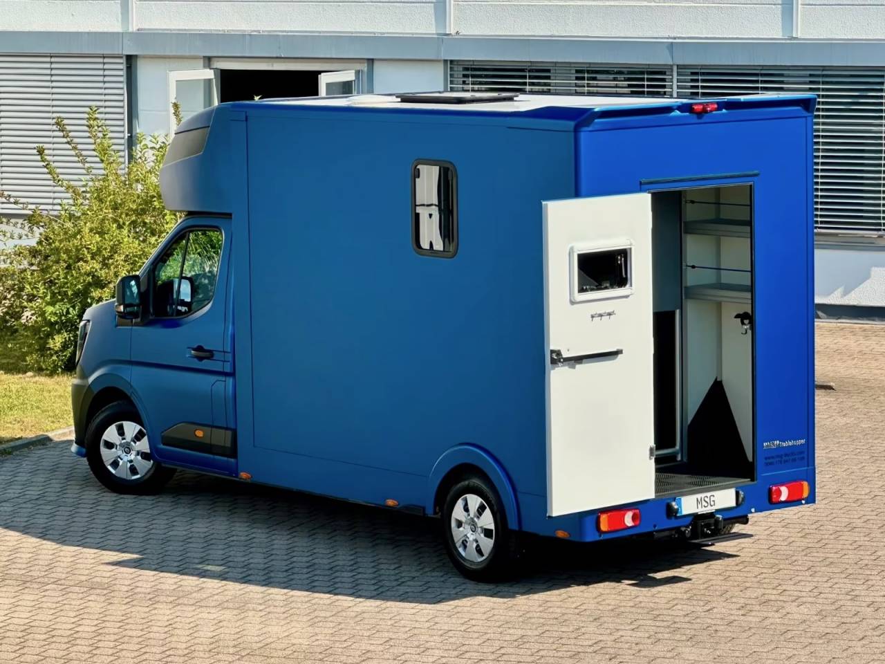 Van per Cavalli Renault RENAULT MASTER 170 MSG STALLION LIGHT AUTOMATIQUE 2026 Nuovo