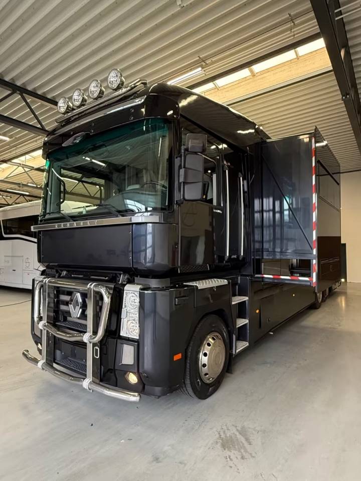 Camion per Cavalli Renault RENAULT MAGNUM 480 STX 5 HORSES POP OUT 2011 Occasione