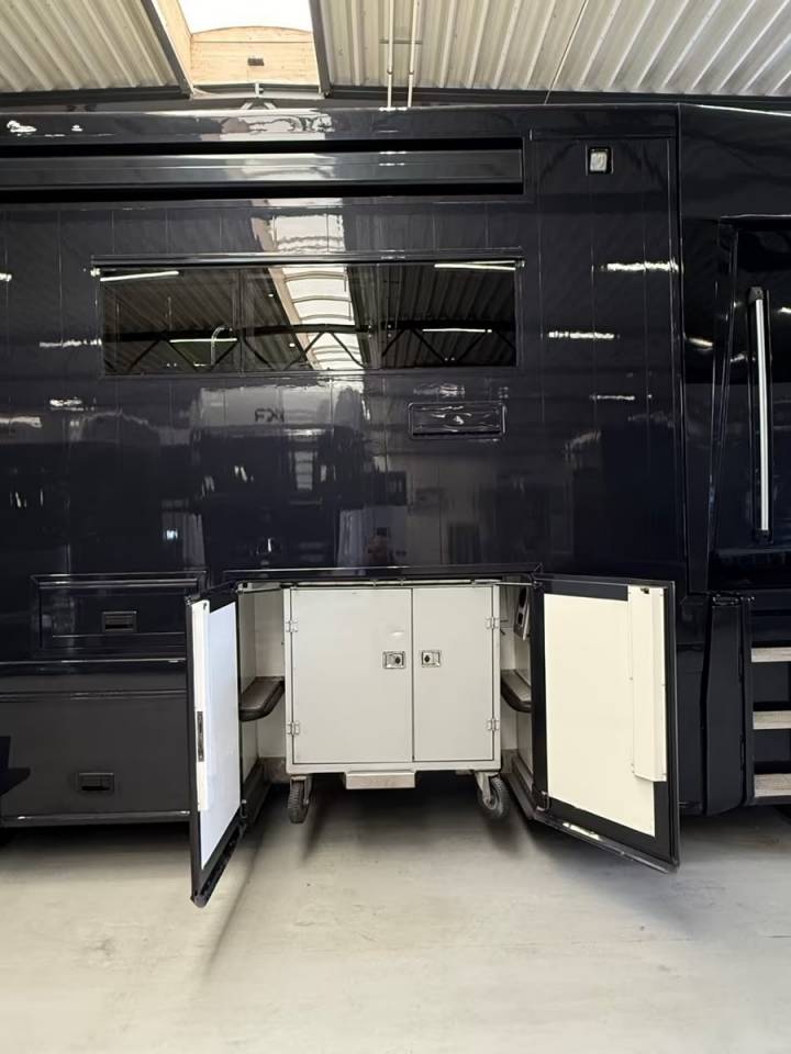 Camion per Cavalli Renault RENAULT MAGNUM 480 STX 5 HORSES POP OUT 2011 Occasione
