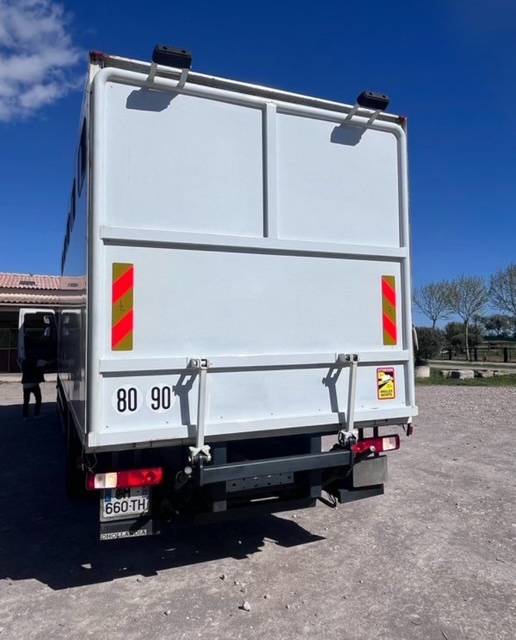 Camion per Cavalli Renault D 280 2018 Occasione