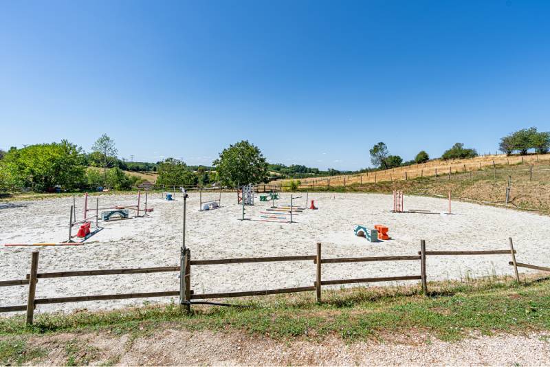 Propriet&agrave; equestre In vendita Is&egrave;re