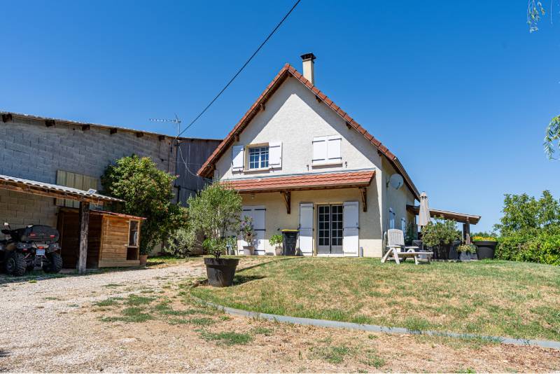 Propriet&agrave; equestre In vendita Is&egrave;re