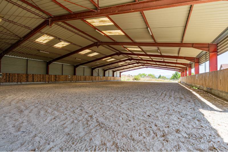 Propriet&agrave; equestre In vendita Is&egrave;re