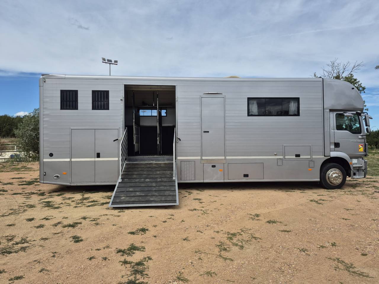 Camion per Cavalli Man NUYTS 2018 Occasione