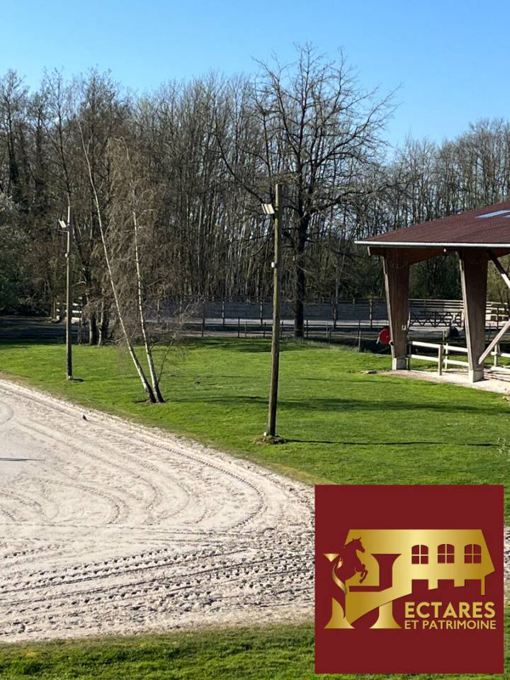 Propriet&agrave; equestre In vendita Essonne