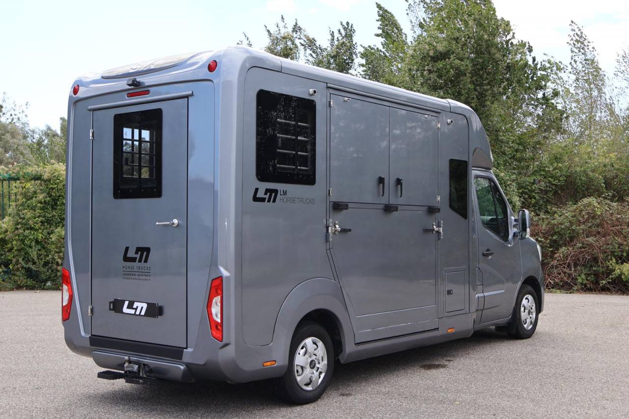 Van per Cavalli STX STX 2022 Occasione