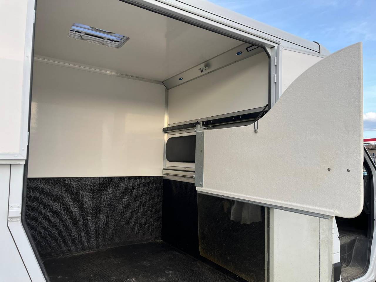 Van per Cavalli Opel Movano - Cavalcar 2020 Occasione