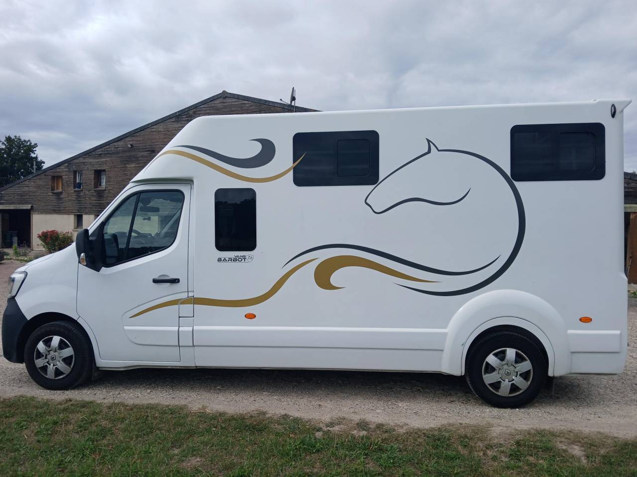 Van per Cavalli Barbot Renault master 2021 Occasione