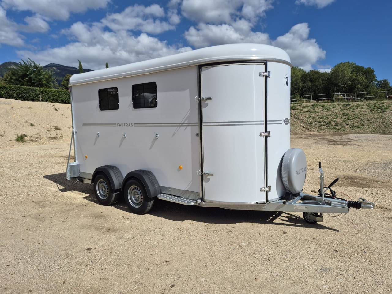 Trailer Fautras oblic +3 3 Cavalli 2026 Nuovo