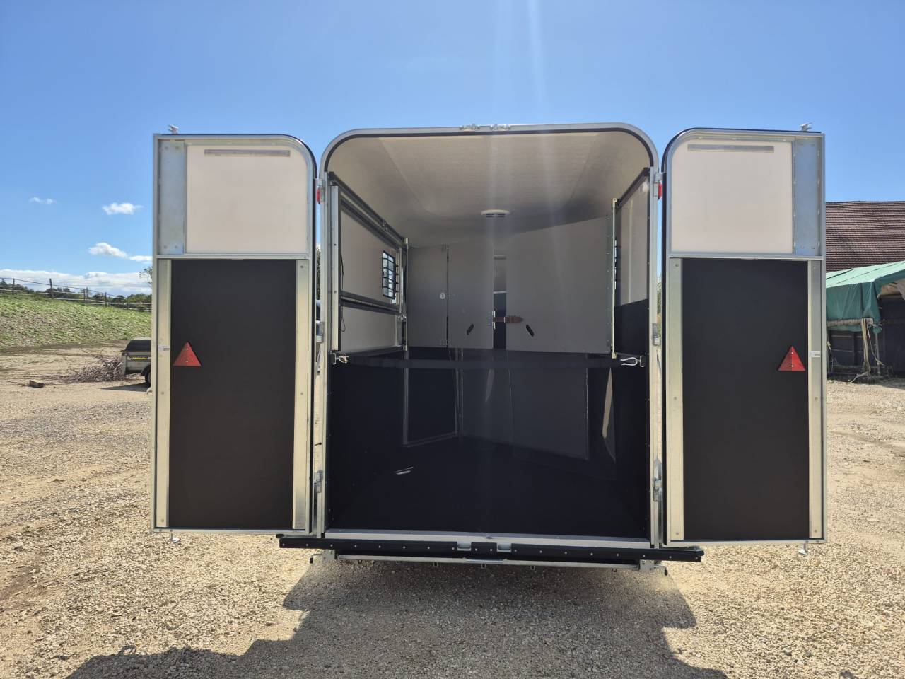 Trailer Fautras oblic +3 3 Cavalli 2026 Nuovo