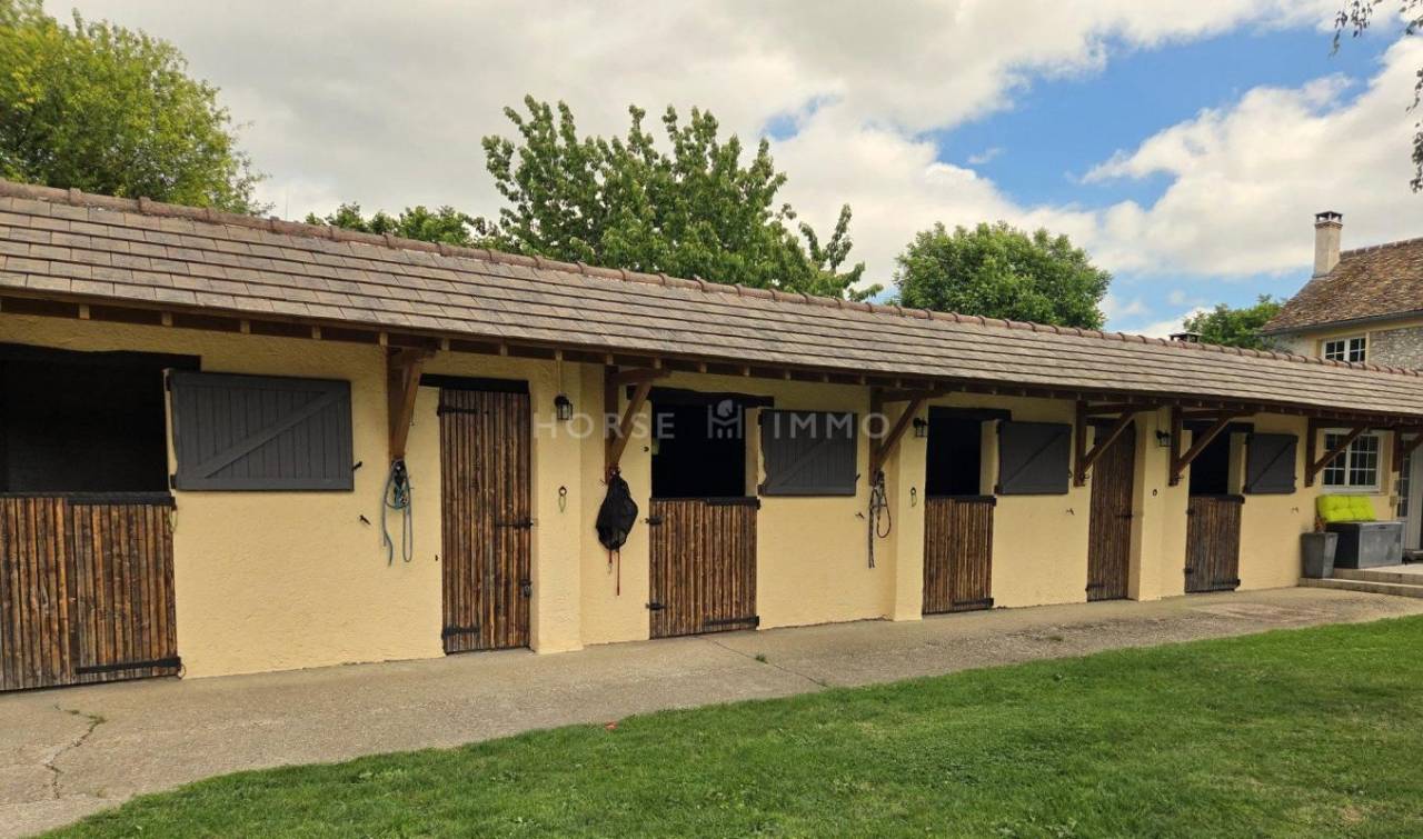 Propriet&agrave; equestre In vendita Yvelines