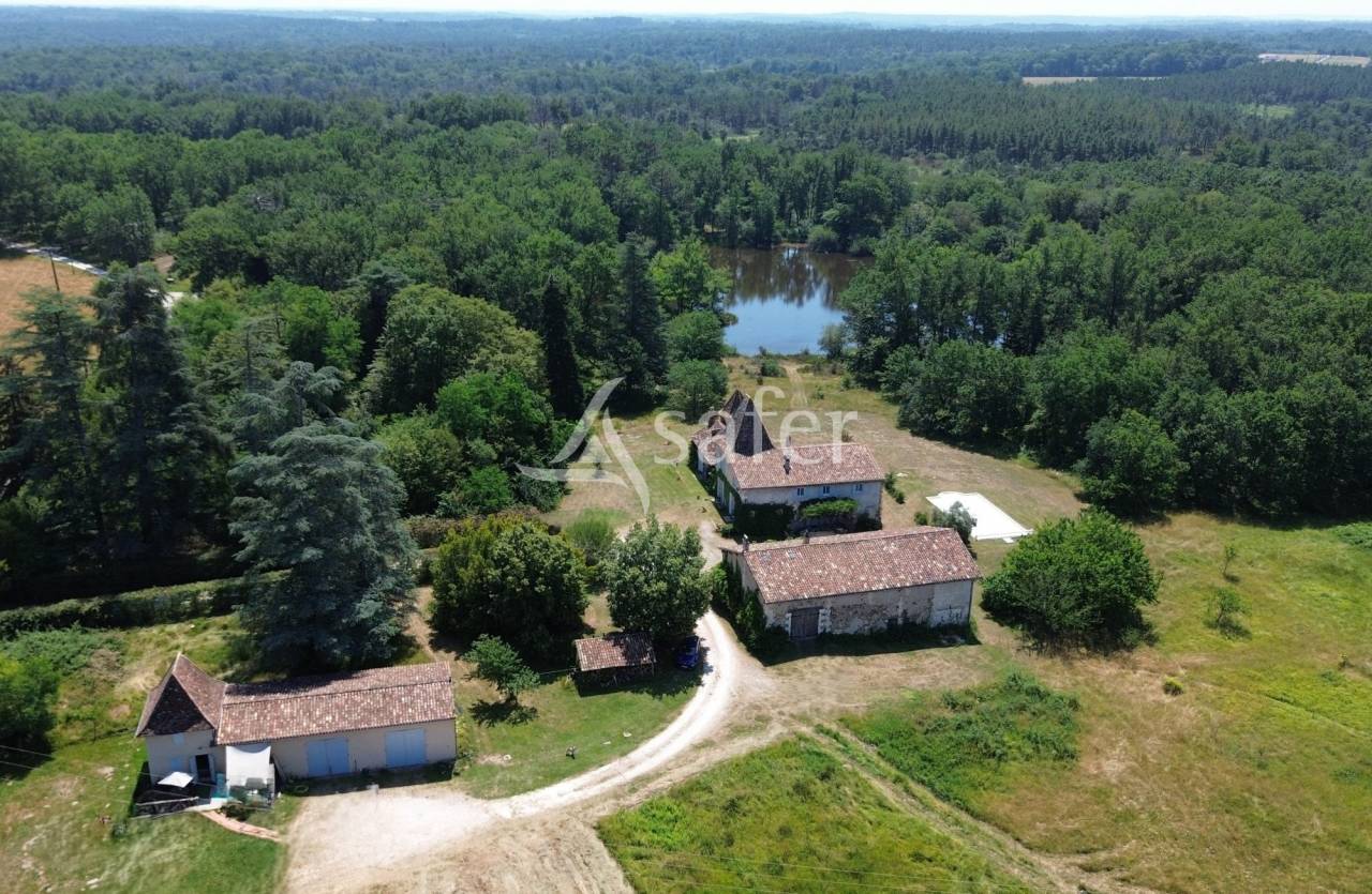 Azienda forestale In vendita Dordogne