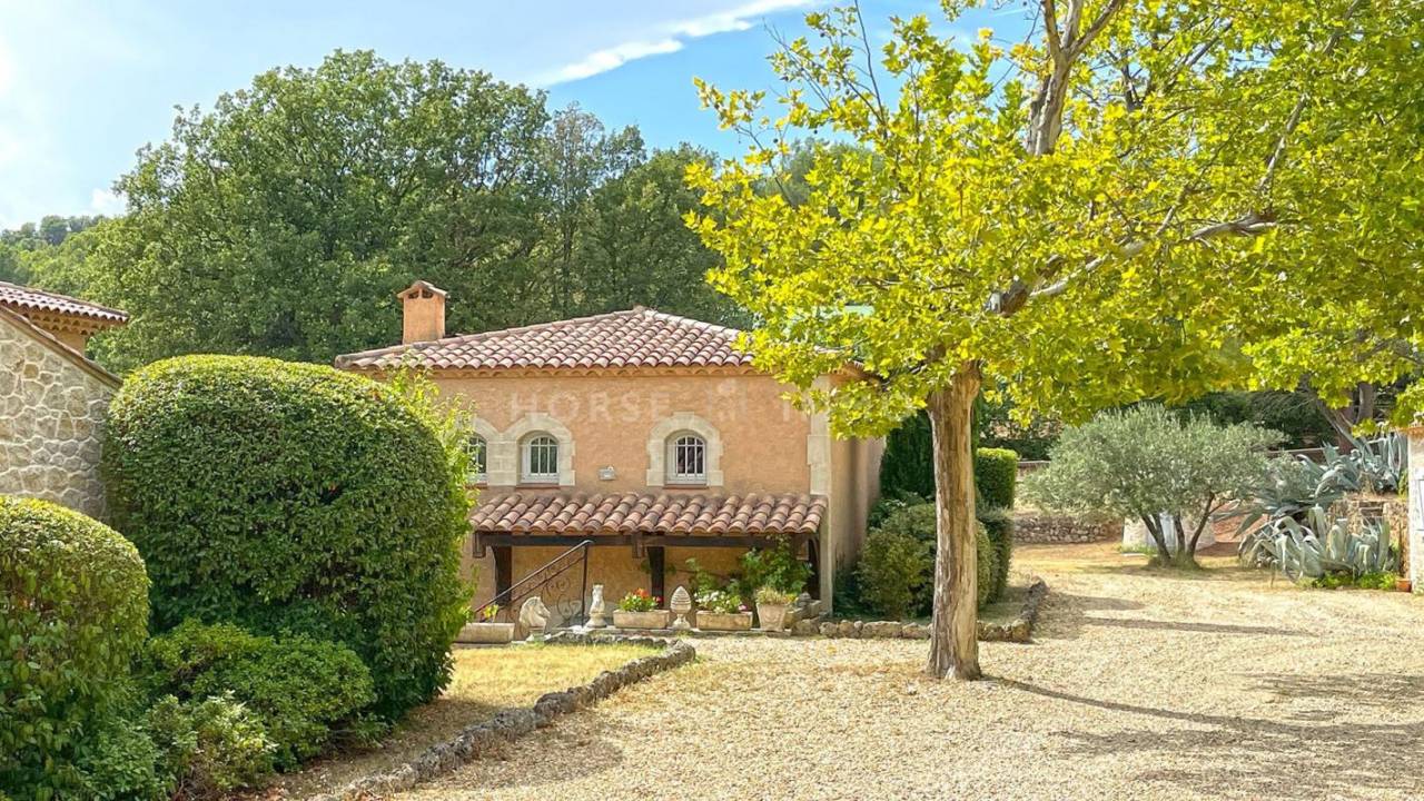 Bella dimora equestre In vendita Var