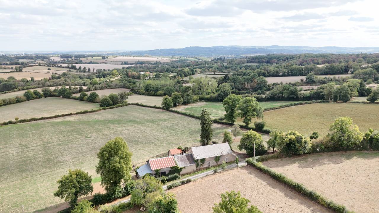 Azienda da restaurare In vendita Creuse