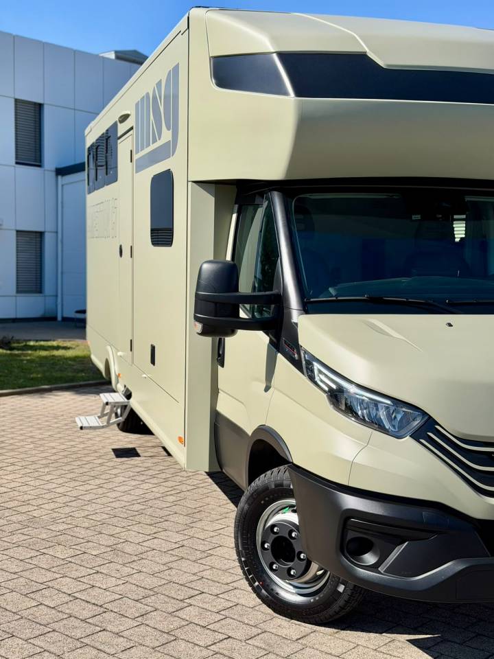 Camion per Cavalli Iveco IVECO DAILY 72.210 MSG COMPETITION C7 2026 Nuovo