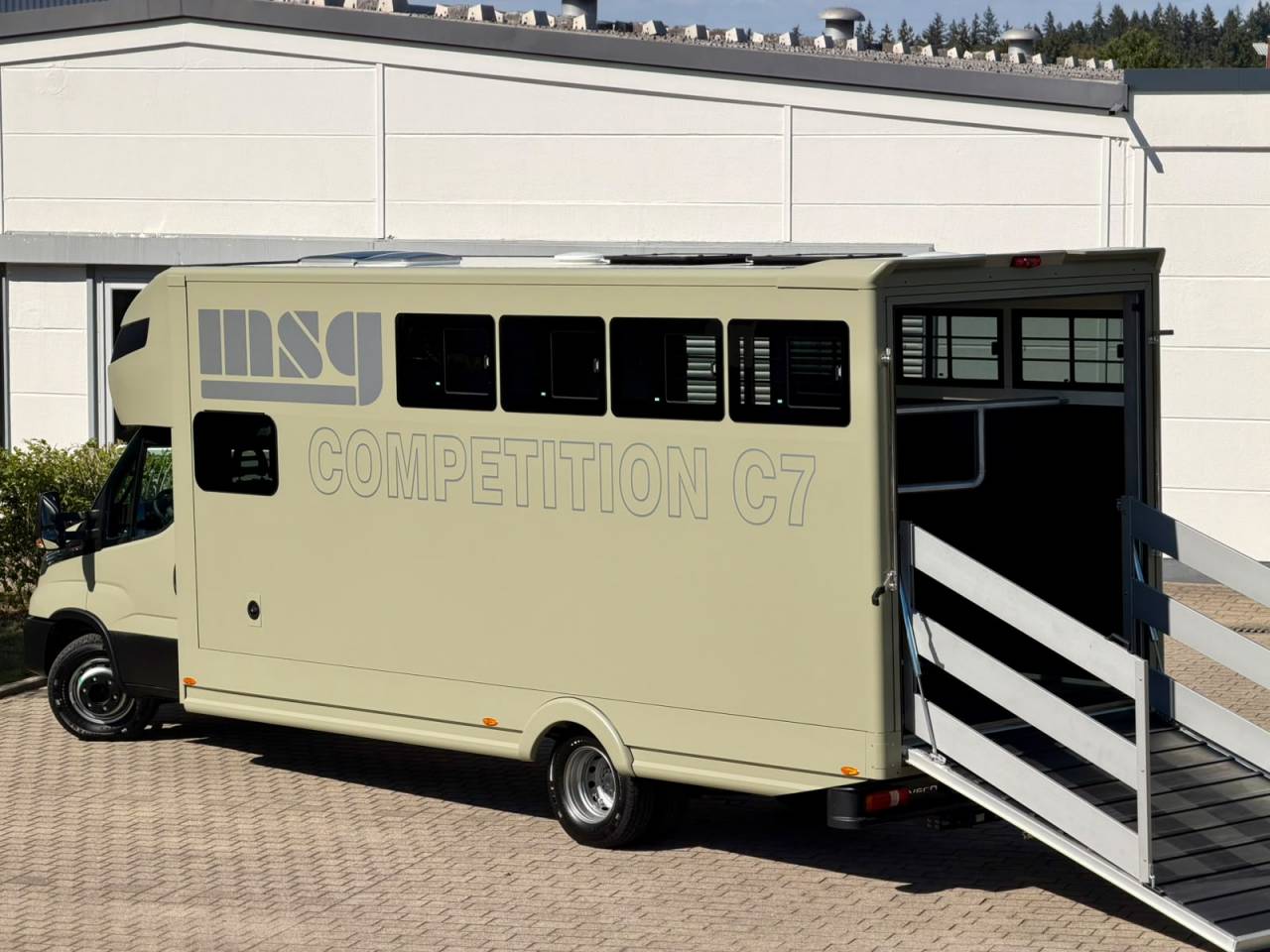 Camion per Cavalli Iveco IVECO DAILY 72.210 MSG COMPETITION C7 2026 Nuovo