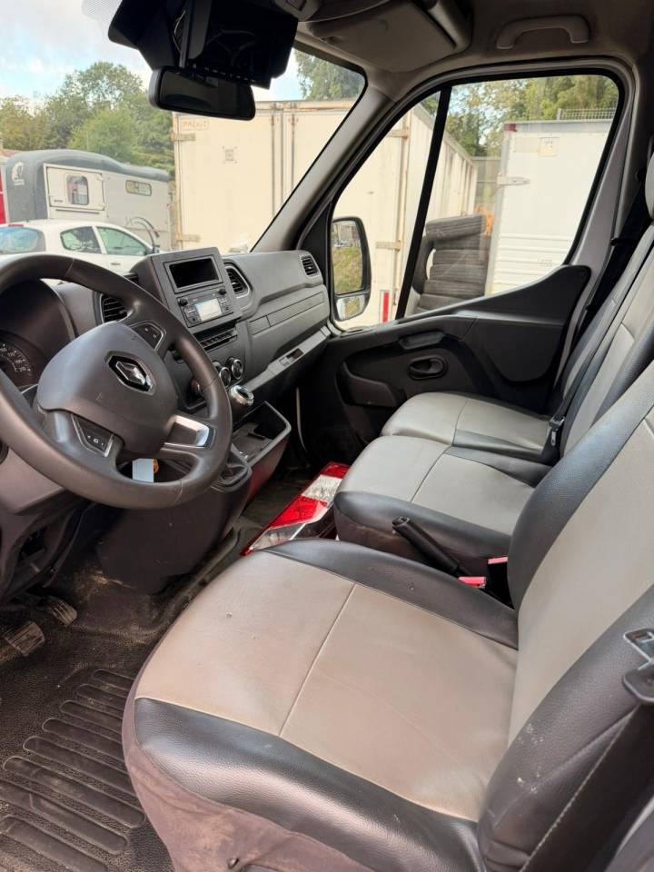 Van per Cavalli AP Petit Renault Master 2021 Occasione