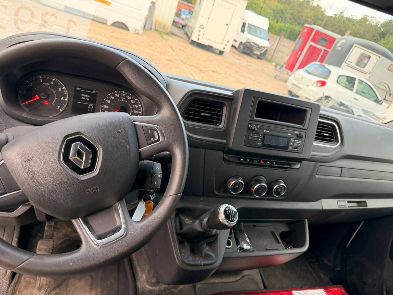 Van per Cavalli AP Petit Renault Master 2021 Occasione