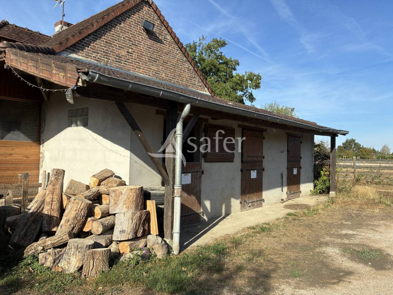 Propriet&agrave; equestre In vendita Sa&ocirc;ne-et-Loire