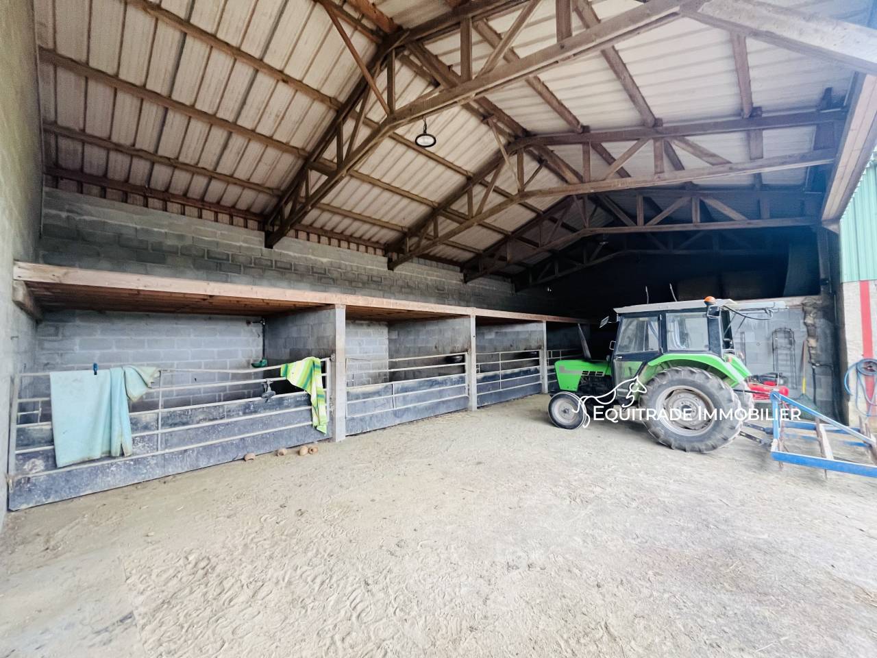Propriet&agrave; equestre In vendita Manche