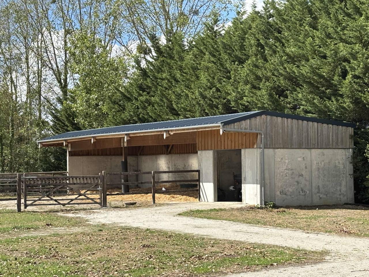 Centro di stagione cavallo In vendita Calvados