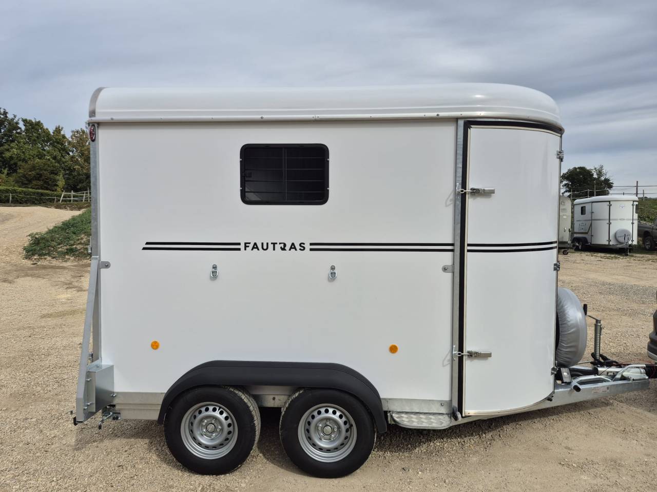 Trailer Fautras Oblic +2 2 Cavalli 2026 Nuovo