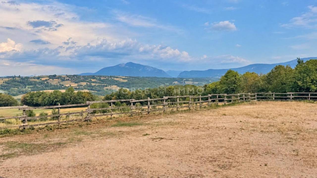 Propriet&agrave; equestre In vendita Haute-Savoie