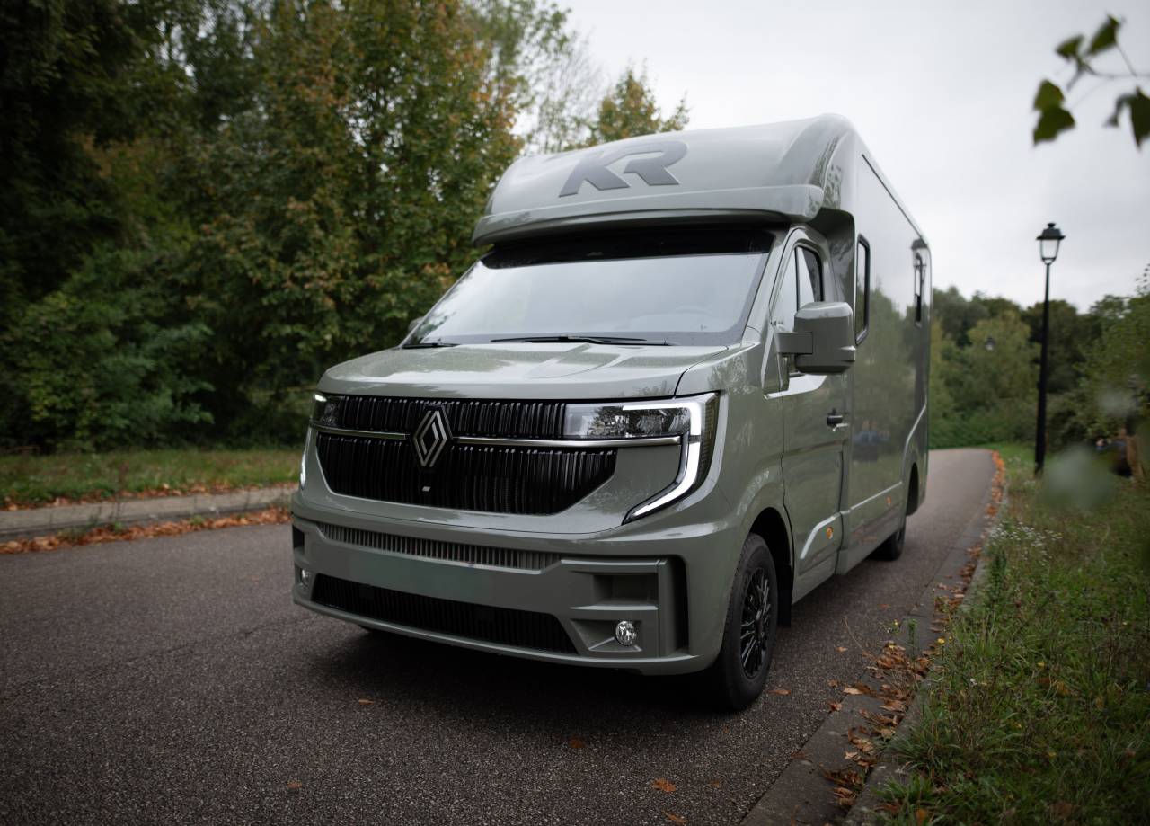 Van per Cavalli Krismar Renault Master 2025 Occasione