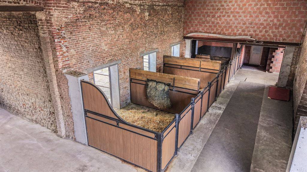 Propriet&agrave; equestre In vendita Hainaut
