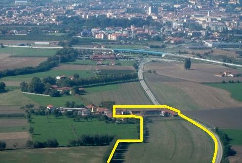 A Pinerolo (TO) affittasi cascina + terreno 50.000 mq. 