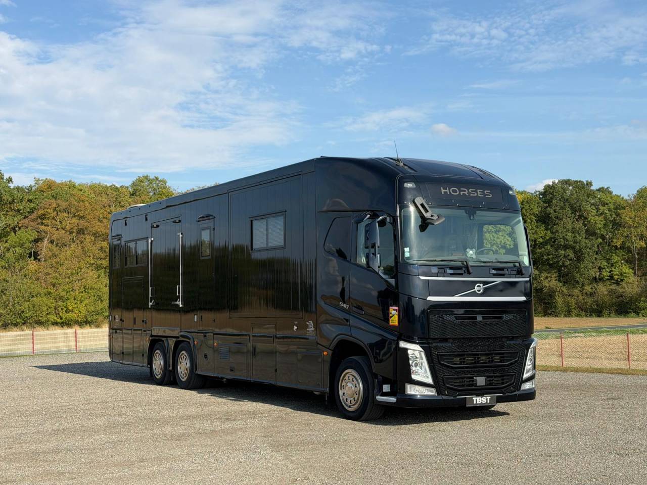 Camion per Cavalli Volvo STX 2018 Occasione