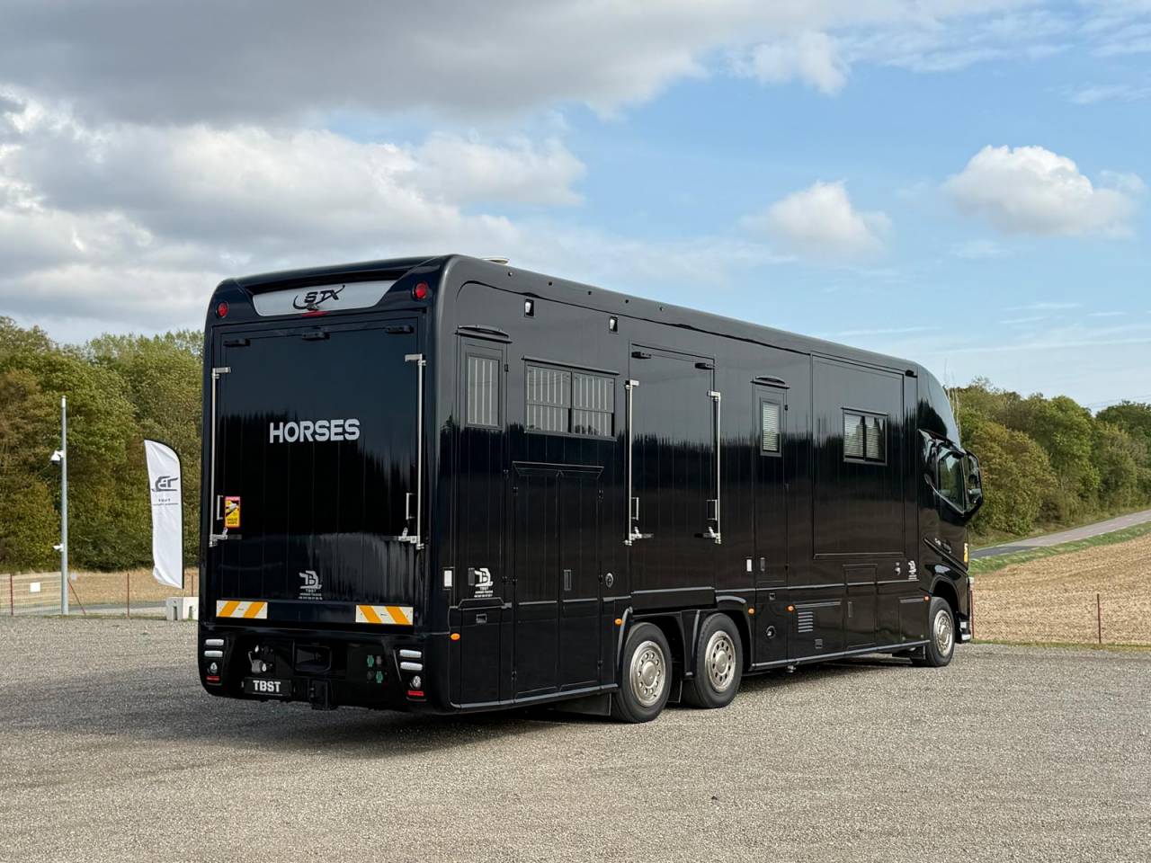 Camion per Cavalli Volvo STX 2018 Occasione