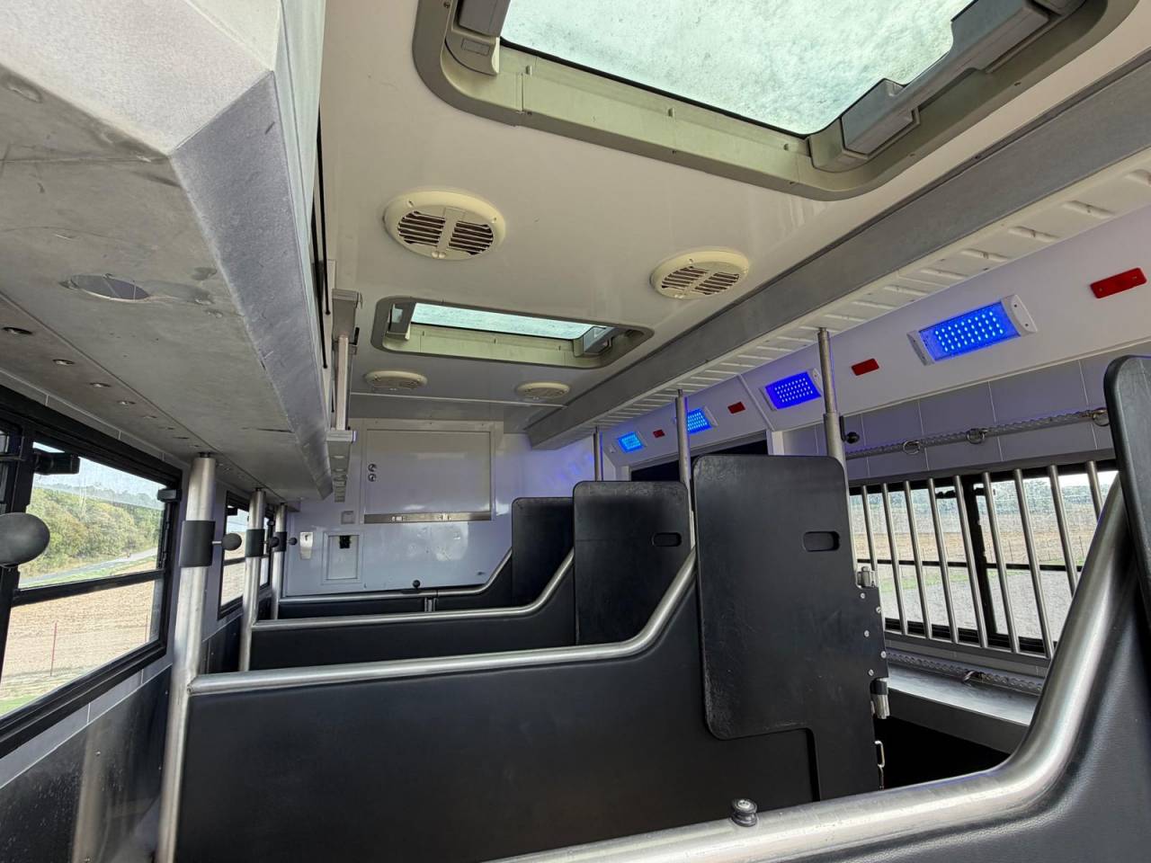 Camion per Cavalli Volvo STX 2018 Occasione