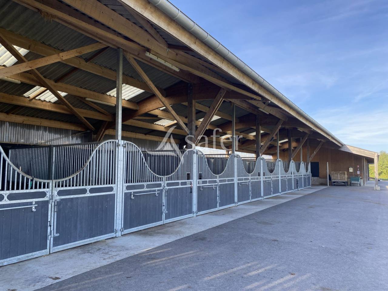 Propriet&agrave; equestre In vendita Calvados