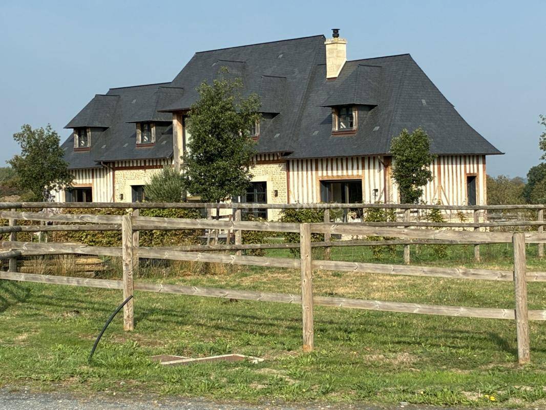 Propriet&agrave; equestre In vendita Calvados