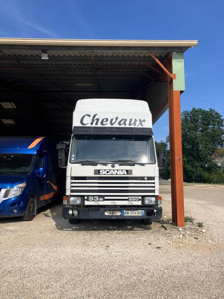 Camion per Cavalli Scania Scania 93M280  1996 Occasione