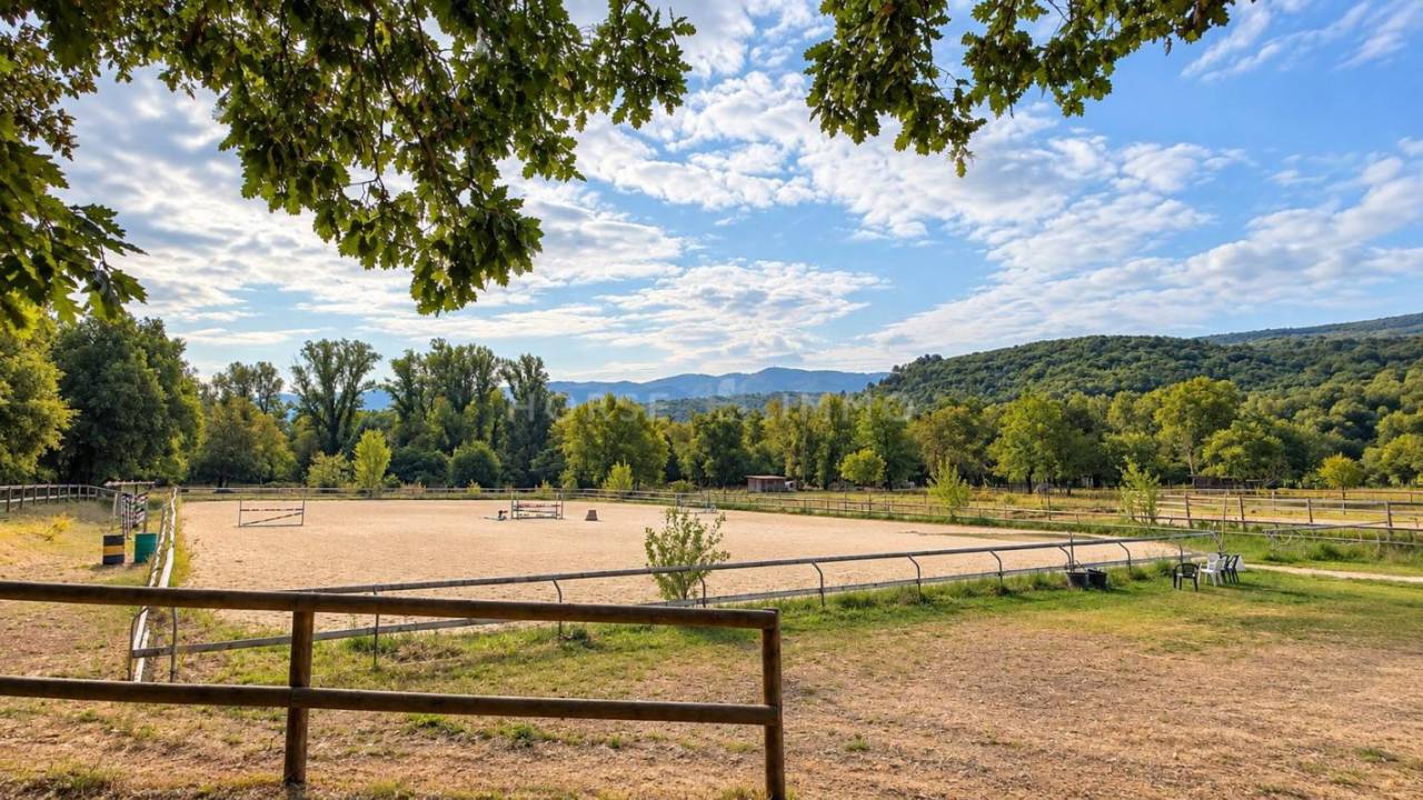 Propriet&agrave; equestre In vendita Vaucluse