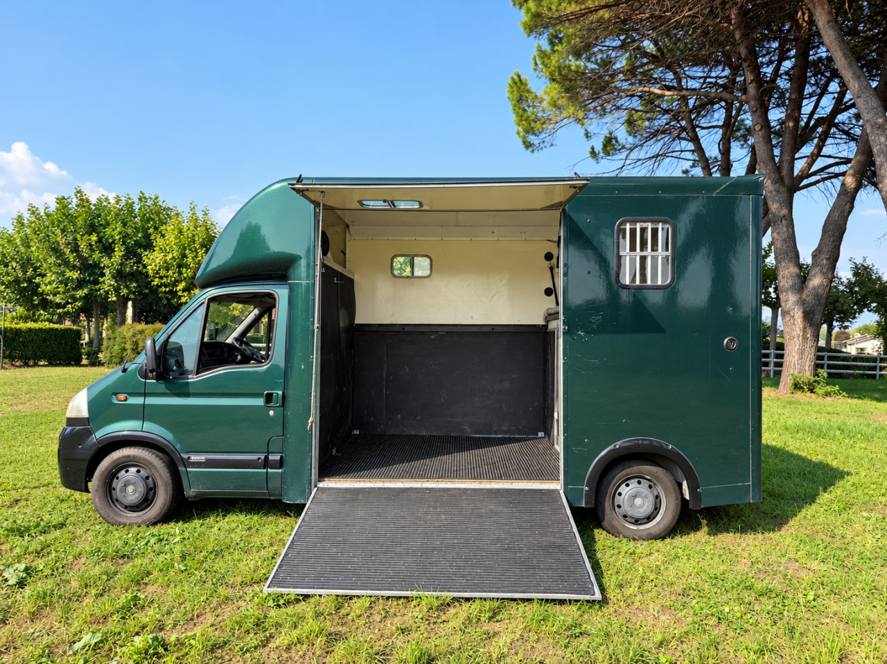 Van 2 cavalli &ndash; 2008 &ndash; Fondo e pedana nuovi &ndash; &euro; 20.000