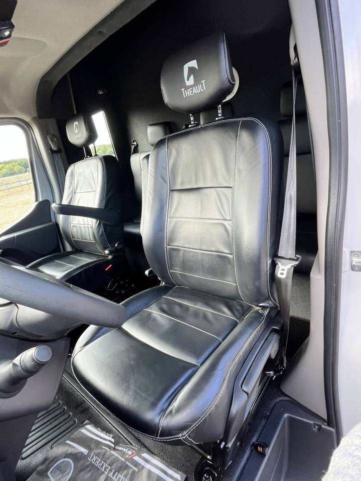 Van per Cavalli Theault   Renault Master  - THEAULT Proton 5L 2023 Occasione