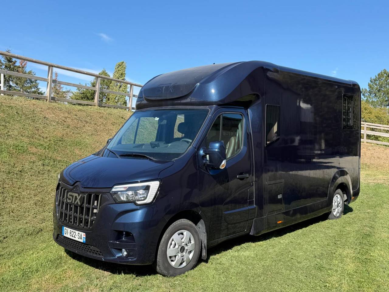 Van per Cavalli STX Renault Master 2024 Occasione