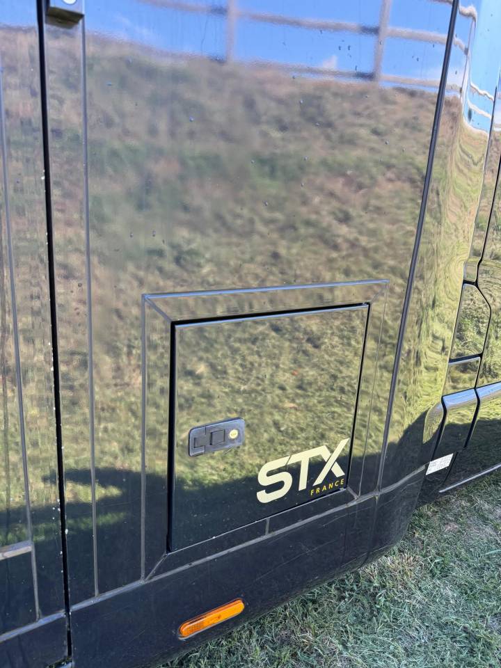 Van per Cavalli STX Renault Master 2024 Occasione