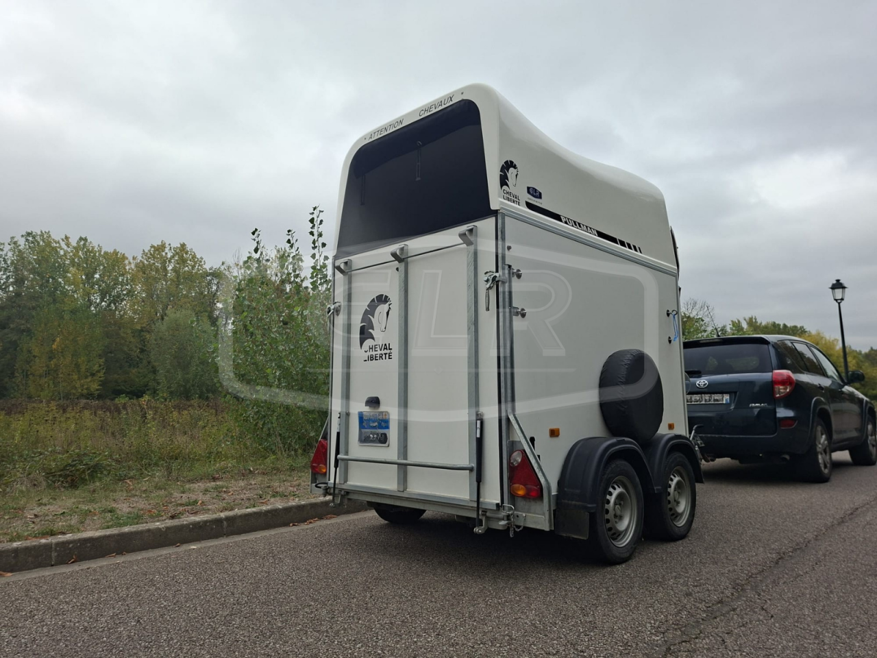 Trailer Cheval Libert&eacute; Gold One White Line 1,5 Cavalli 2020 Occasione