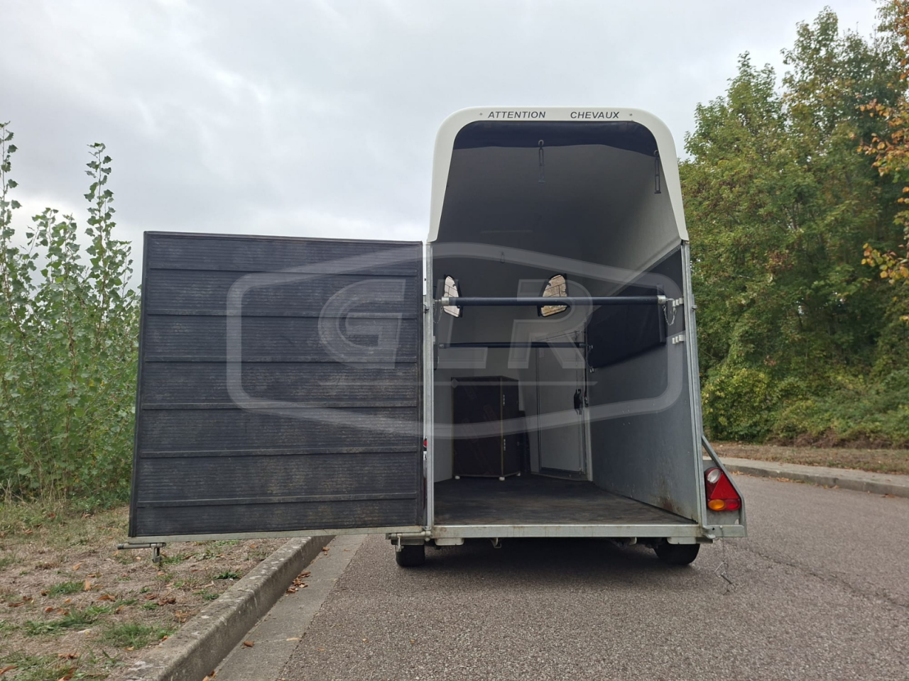 Trailer Cheval Libert&eacute; Gold One White Line 1,5 Cavalli 2020 Occasione