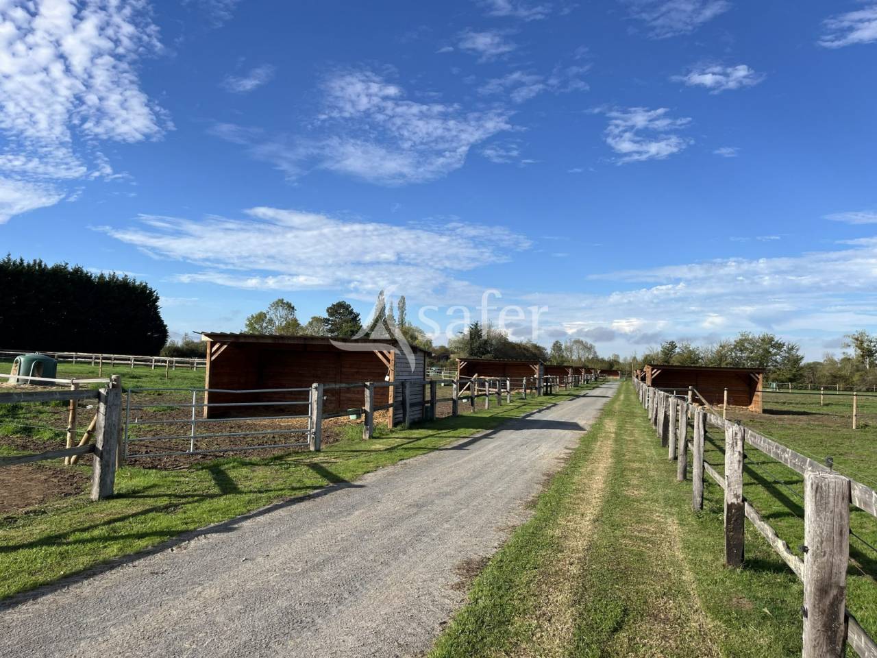 Propriet&agrave; equestre In vendita Calvados